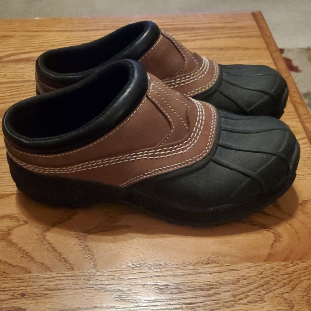 L. L. Bean Women's Waterproof Duck Rain Classic Size 6 Mocs Shoes Low Top Boots